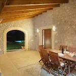 Antonia, * Pollença