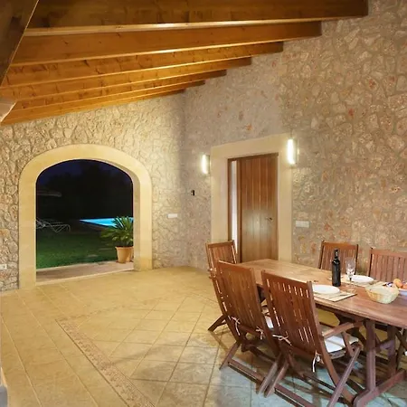 Antonia, * Pollenca